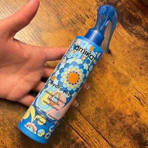 Amika hydro rush leave in conditioner